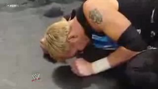 Randy Orton grabs the Money in the Bank Briefcase - Smackdown 07.12.13