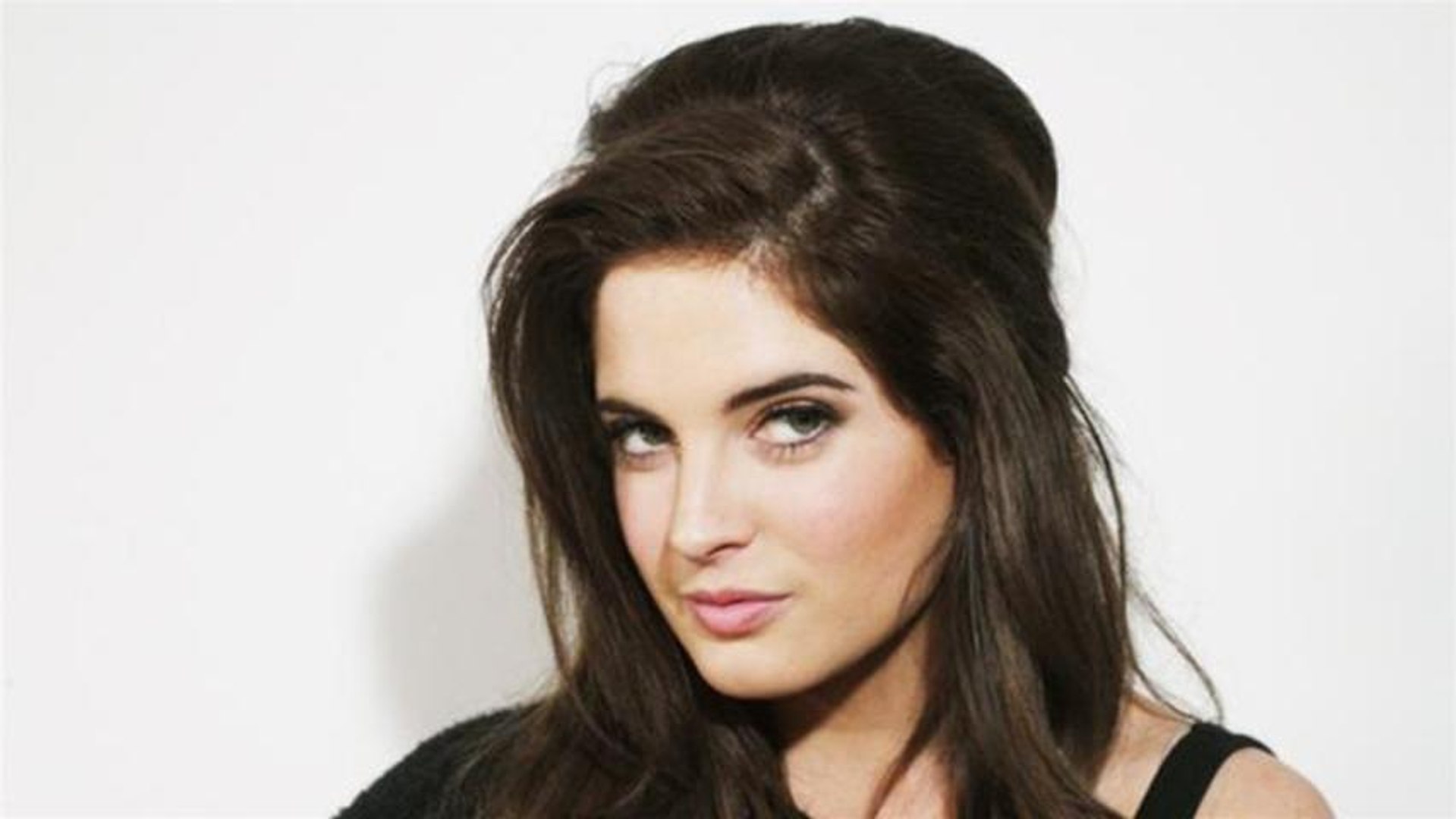 How To Do A Bouffant Hair Style With Binky