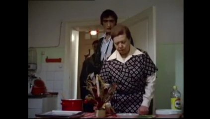 Maman Kusters s'en va au ciel ( extrait VOST )