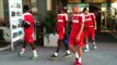 Οι παίκτες της Μονακό βγαίνουν από το ξενοδοχείο