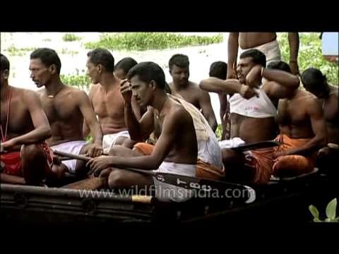 Participants getting ready for the annual boat race : Nehru Trophy Boat Race