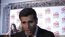 Christian Meier manda saludos a sus fans del mundo