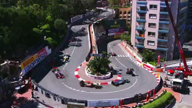 Sky Sport F1: Closer to the Cockpit - Martin Brundle drives the Red Bull RB7 (Part Two)