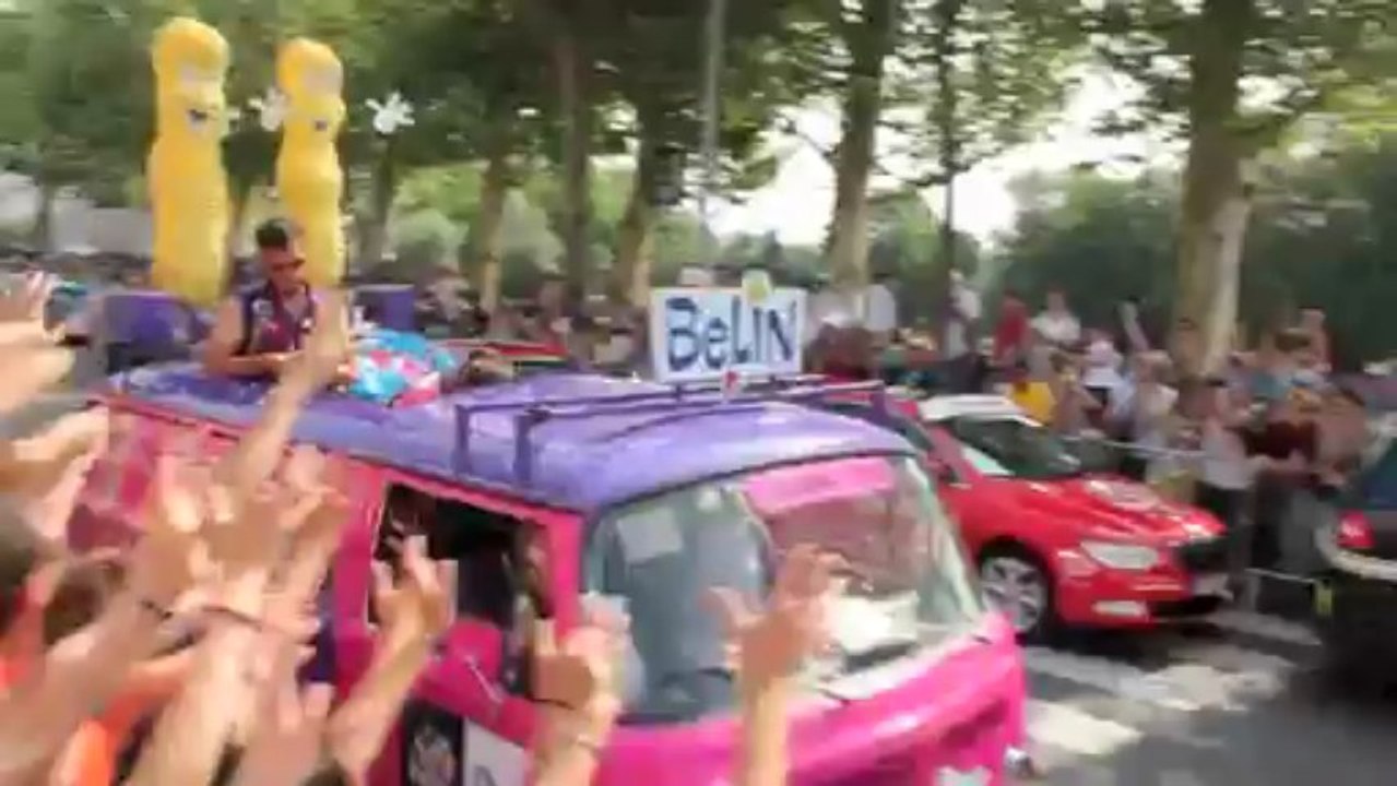 La caravane du Tour de France s'élance de Saint-Pourçain