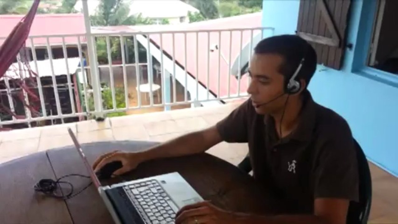 1er Prix Martinique Pocket Film 2013 : "Développement informatique au soleil"