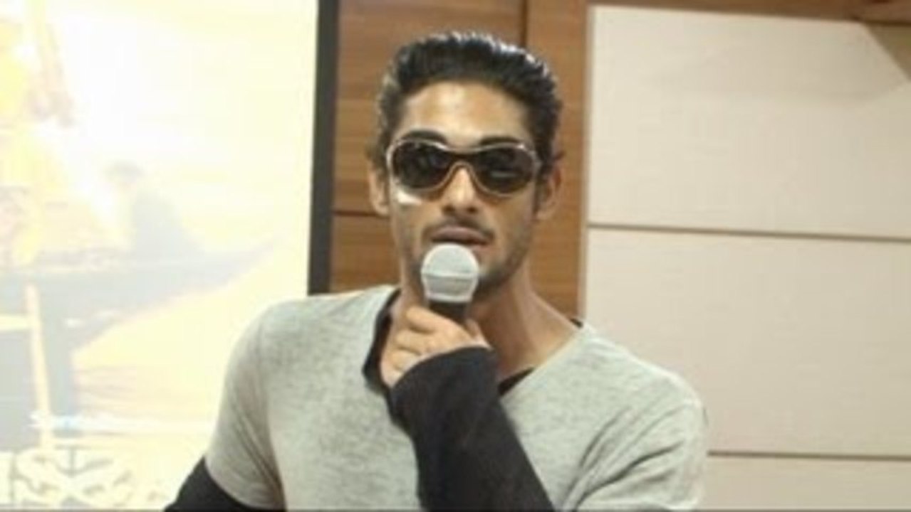 Prateik Babbar at Welingkar Institute for Promotion Of Film Issaq