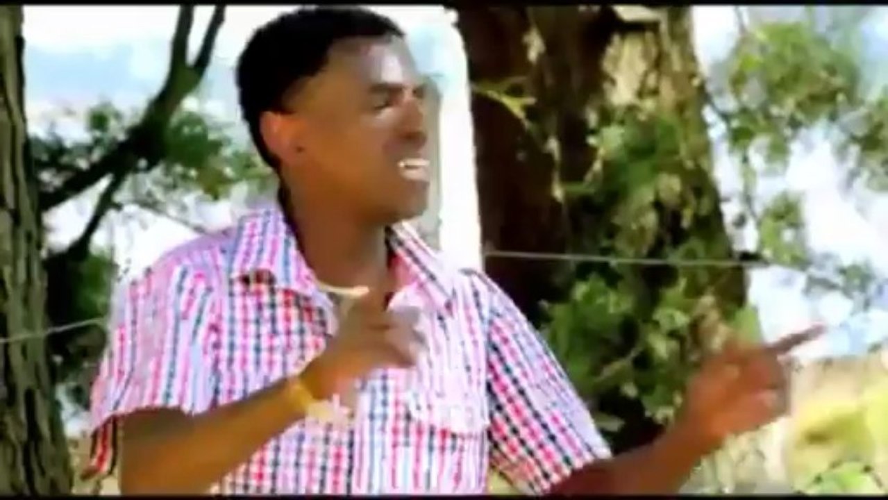 USHURURU New BEST Oromo music 2013 Ashanaafi Dinka - Ushuruuru
