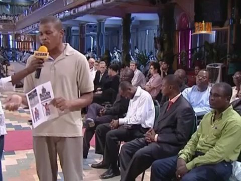 TB Joshua en français - Libération d_un homme de 186 esprits maléfiques