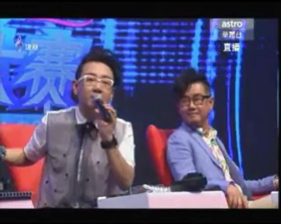 13071303