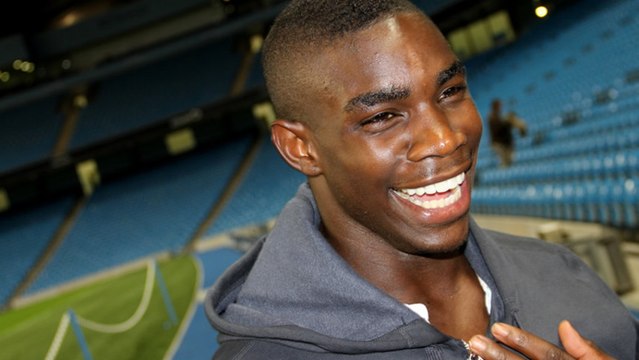 Quand Micah Richards s'éclate avec une caméra...