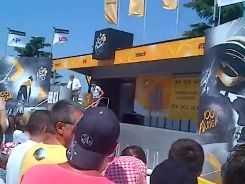 Tour de France 2013 - 13e étape - Tours / Saint-Amand-Montrond - Jérémy Roy au podium signatures