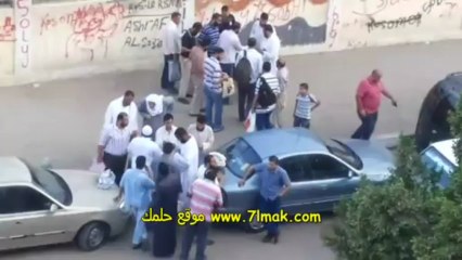 فضيحة توزيع الأموال على الاخوان بشوارع رابعه العدويه