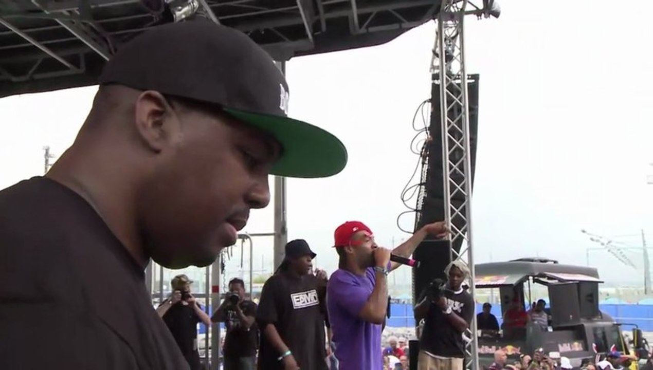 Redman and EPMD rock the rap classic "Head Banger"