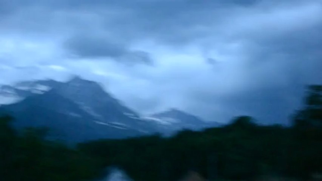 un orage dans l'autre vallée!!