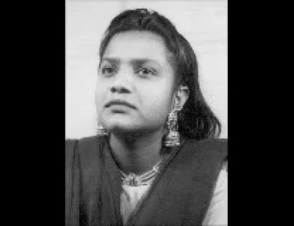 SOHNRY YAAR BAJON(KALAM-E-KHWAJA GHULAM FAREED BY ZAHIDA PARVEEN)(KAFIAN) - YouTube