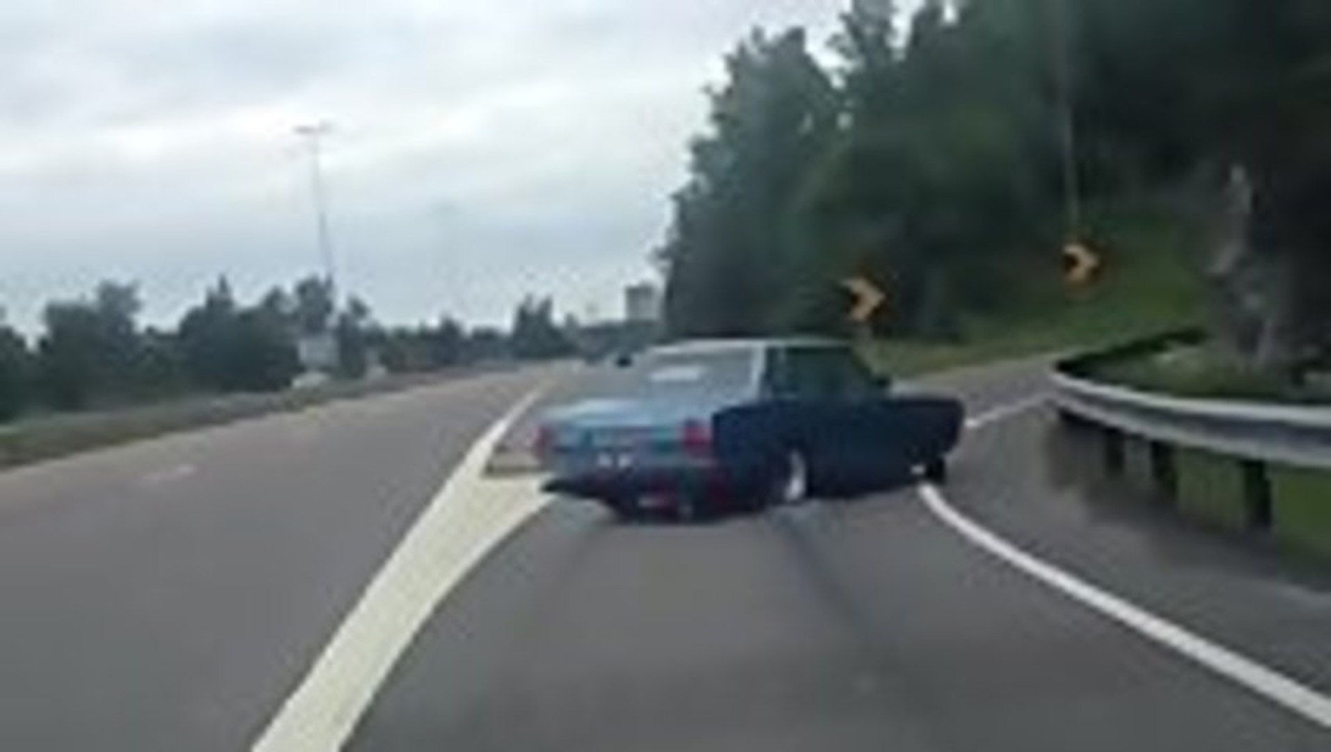 How to exit freeway like a boss (ORIGINAL UPLOAD) 