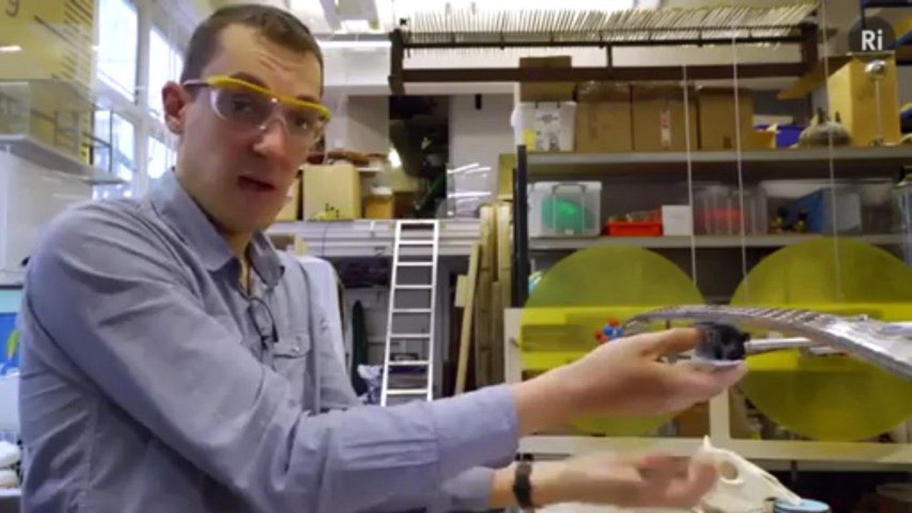 Levitating Superconductor on a Möbius strip