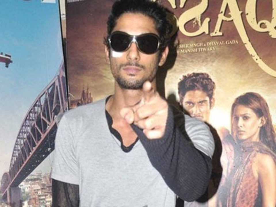 Prateek Babbar Promotes Issaq