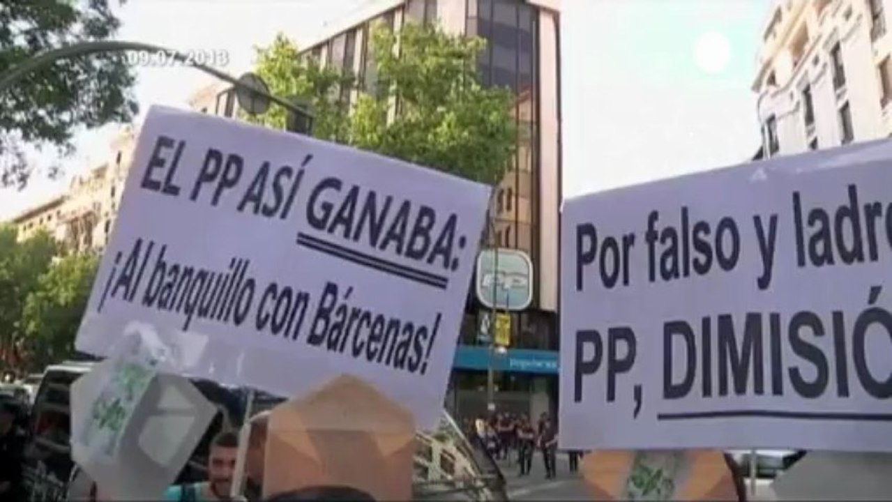 Rajoy ante la prensa, Bárcenas ante el juez