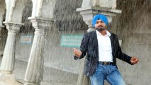 Cricketer Bhajji Turns Singer