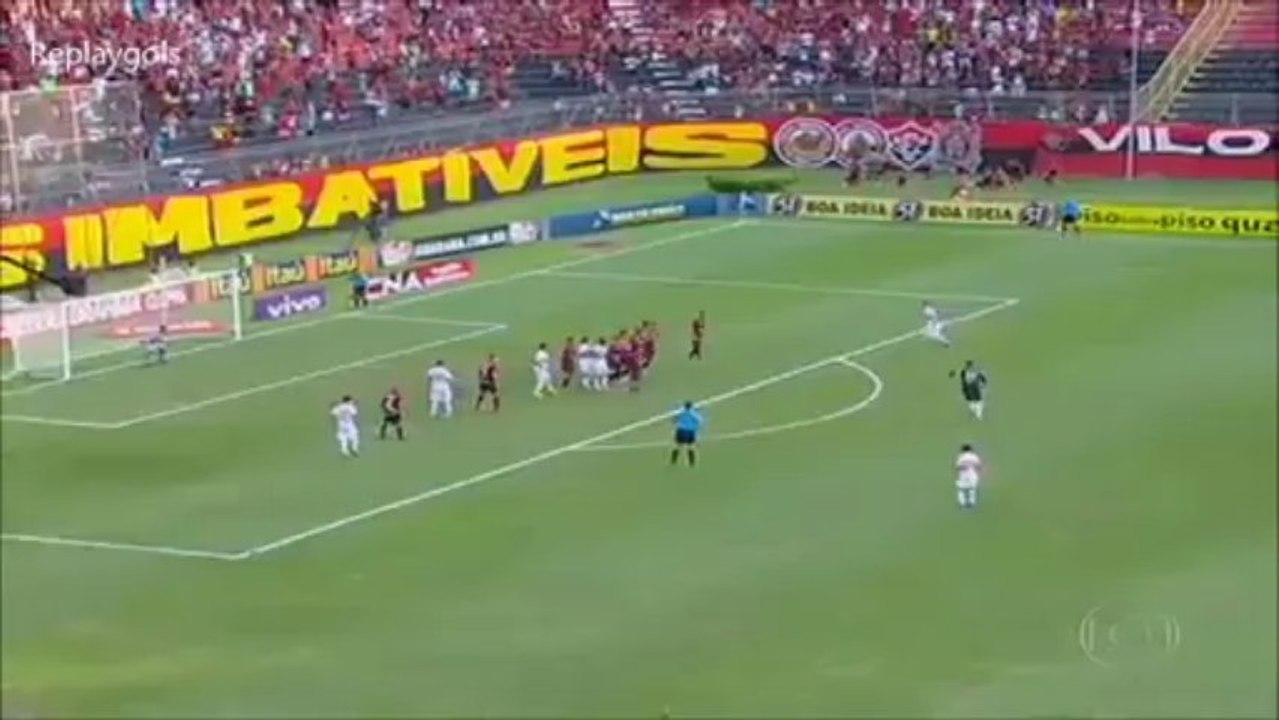 Rogerio Ceni'den harika bir serbest vuruş