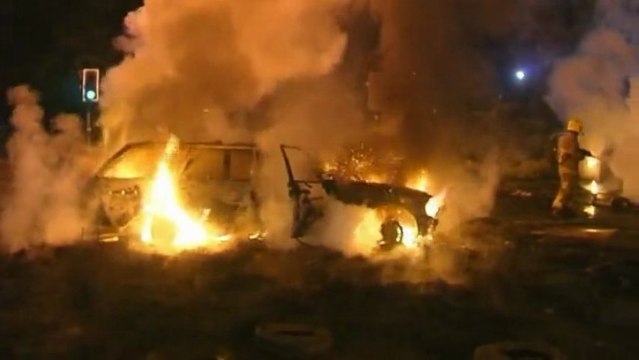 Orange Day : émeutes à Belfast