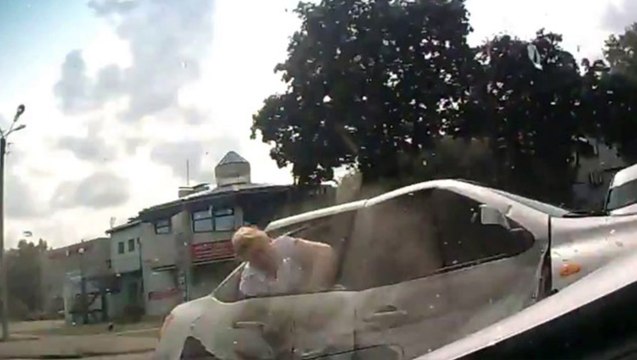 Crash sans ceinture de sécurité