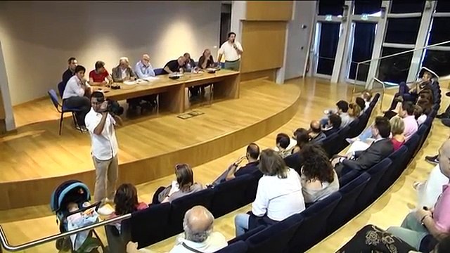 Napoli - Riunione in Comune dei sindacati per Bagnoli (15.07.13)