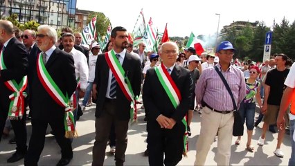 Fabriano (AN) - Indesit, il corteo dei cinquemila: reportage -5- (12.07.13)