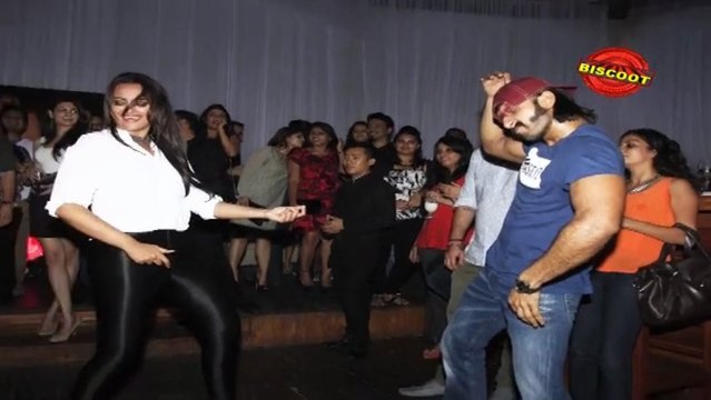 Ranveer dances to Ranbir's tunes