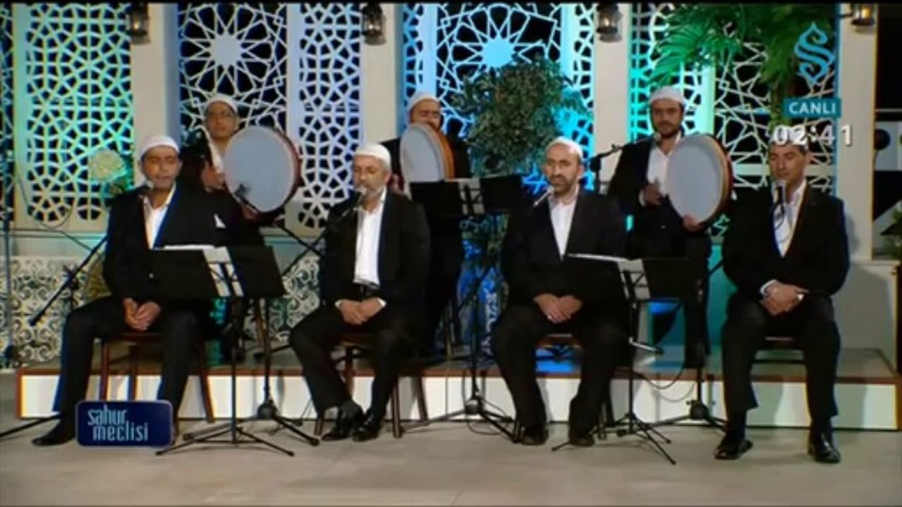 Gülistanbul İlahi Grubu - Bir Kere Göster Yüzünü