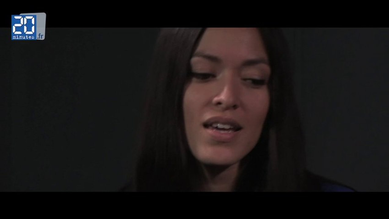 Mai Lan interprète «Le dahut» dans le studio de 20 Minutes