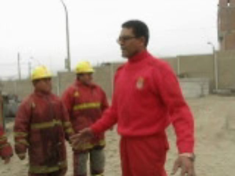 COMPAÑÍA DE BOMBEROS BRIGADIER "ALEJANDRO REYES LEÓN" MI PERÚ Nº 184