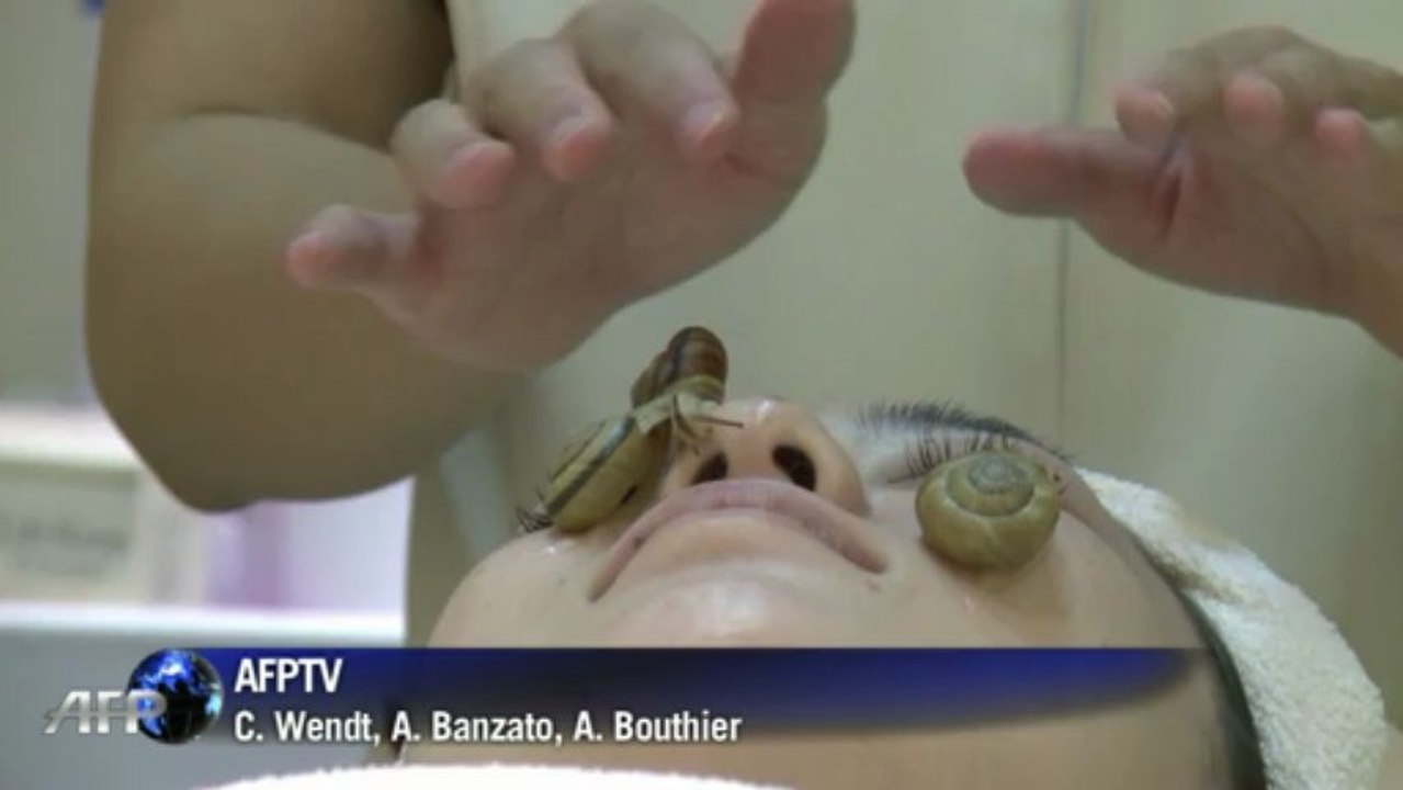 Limpeza facial com caracóis