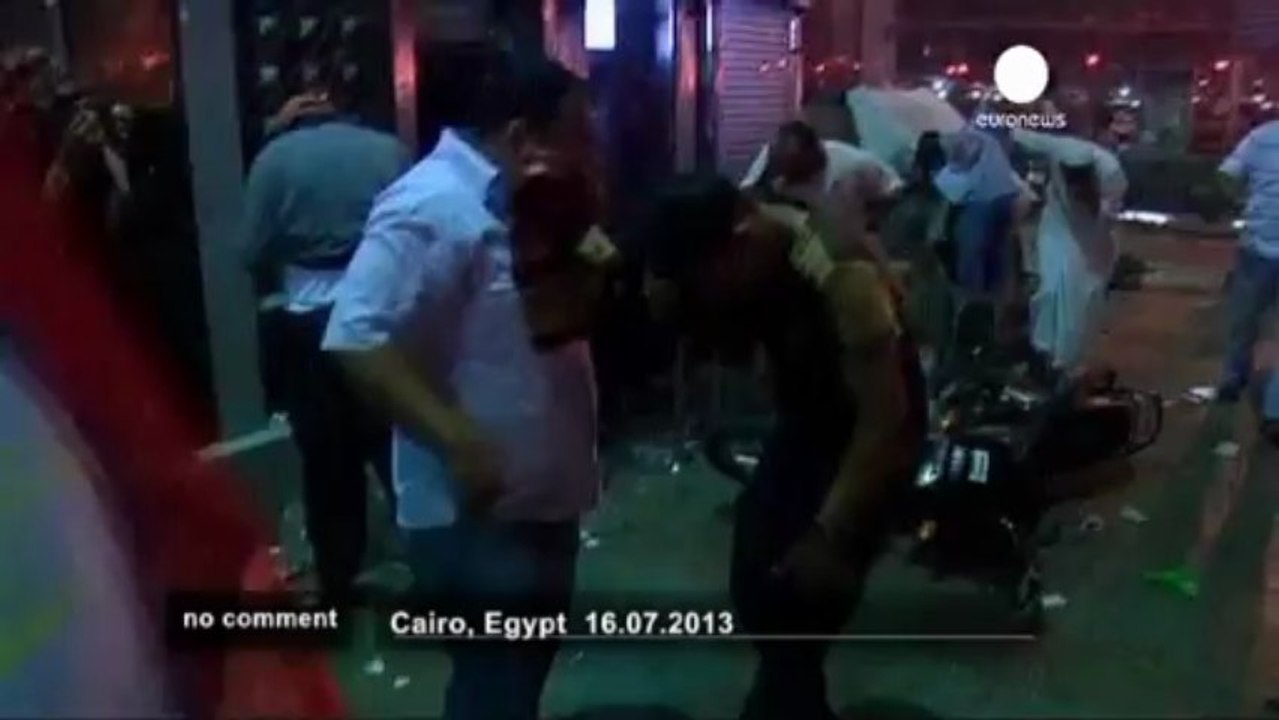 Violence at pro-Morsi protest - no comment