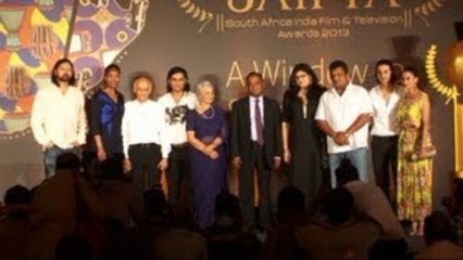 John Abraham & Waheeda Rehman Raise curtain for SAIFTA