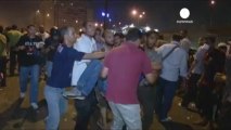 Varios muertos y cientos de heridos en El Cairo tras una...