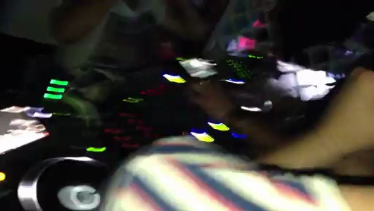 University Party & Unlocked @Moro 10-7-2013 // Djs White Brothers // part 2