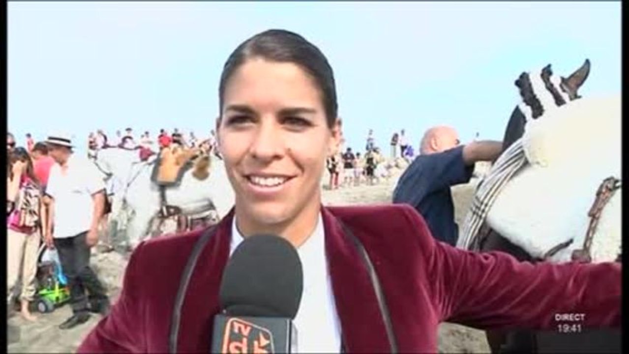 Léa Vicens, torera à cheval (Saintes-Maries-de-la-Mer)