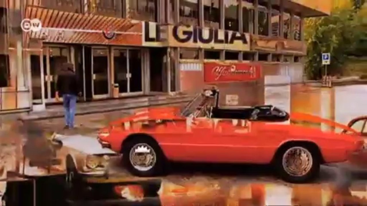Classic sports car - Alfa Romeo Spider Duetto | Drive it!