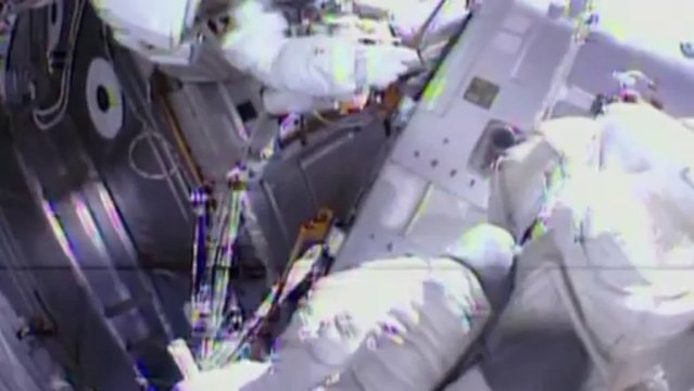 Water-like liquid fills astronauts helmet during spacewalk