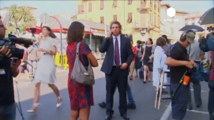 El abogado del capitán Schettino intentará pactar una...