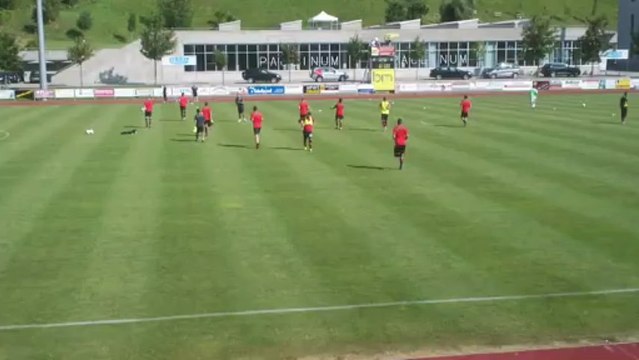 Προθέρμανση του Ολυμπιακού στο Σβατς για το φιλικό με τη Σίμουρκ