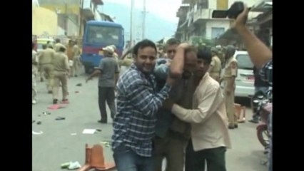 Kashmir protesters clash with Indian police