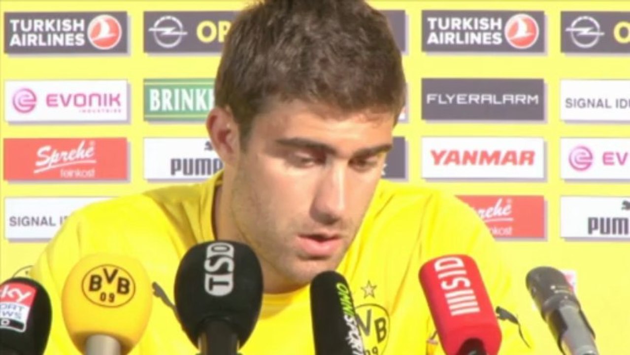 Sokratis: “Habe von Nesta und Thiago Silva gelernt“