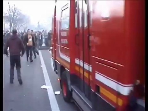 Paris (France) 17/03/2006 Manif CPE affrontements à Nation © LTL News