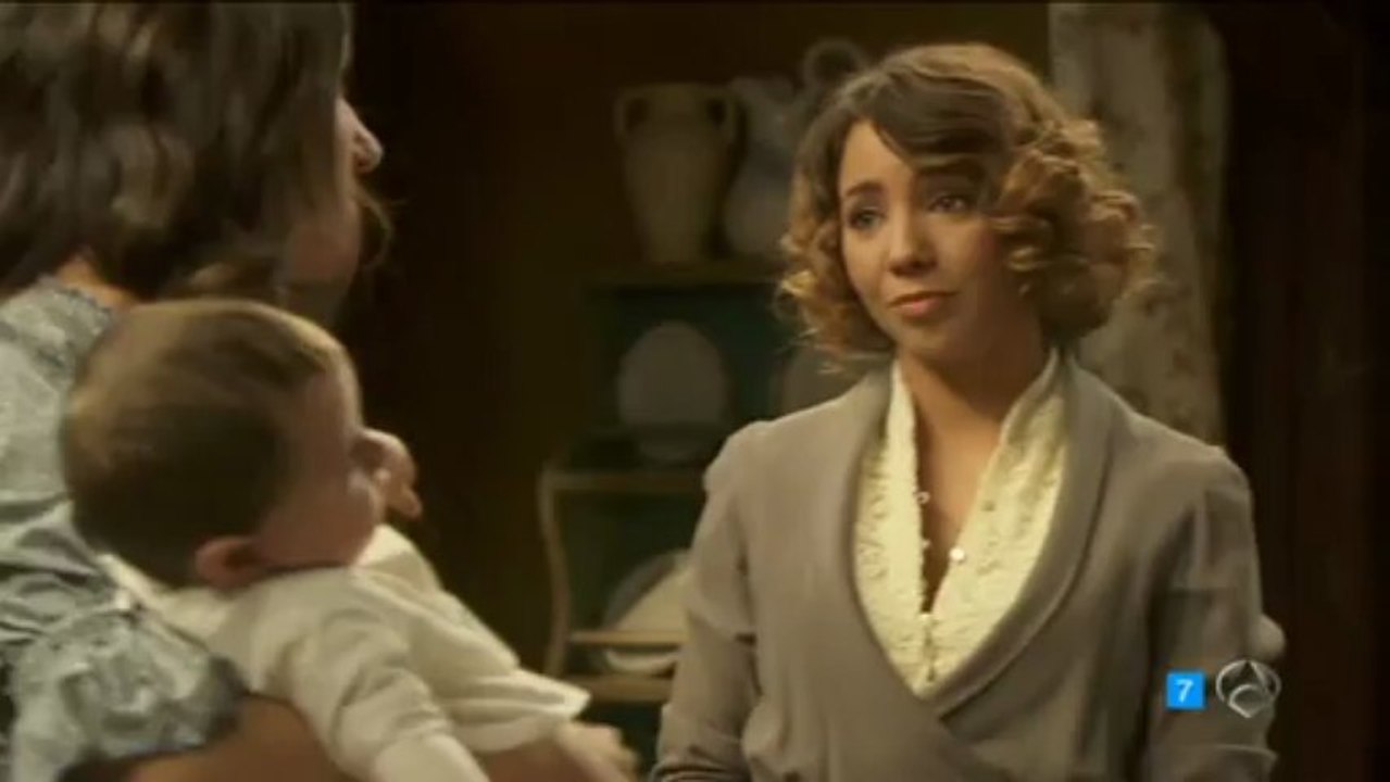 EMILIA AURORA ERES IDENTICA A TU MADRE ESDPV 17-07-2013