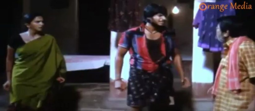 Sandeep Kishan and Jeeva Fight Sceen - Gundello Godari Movie