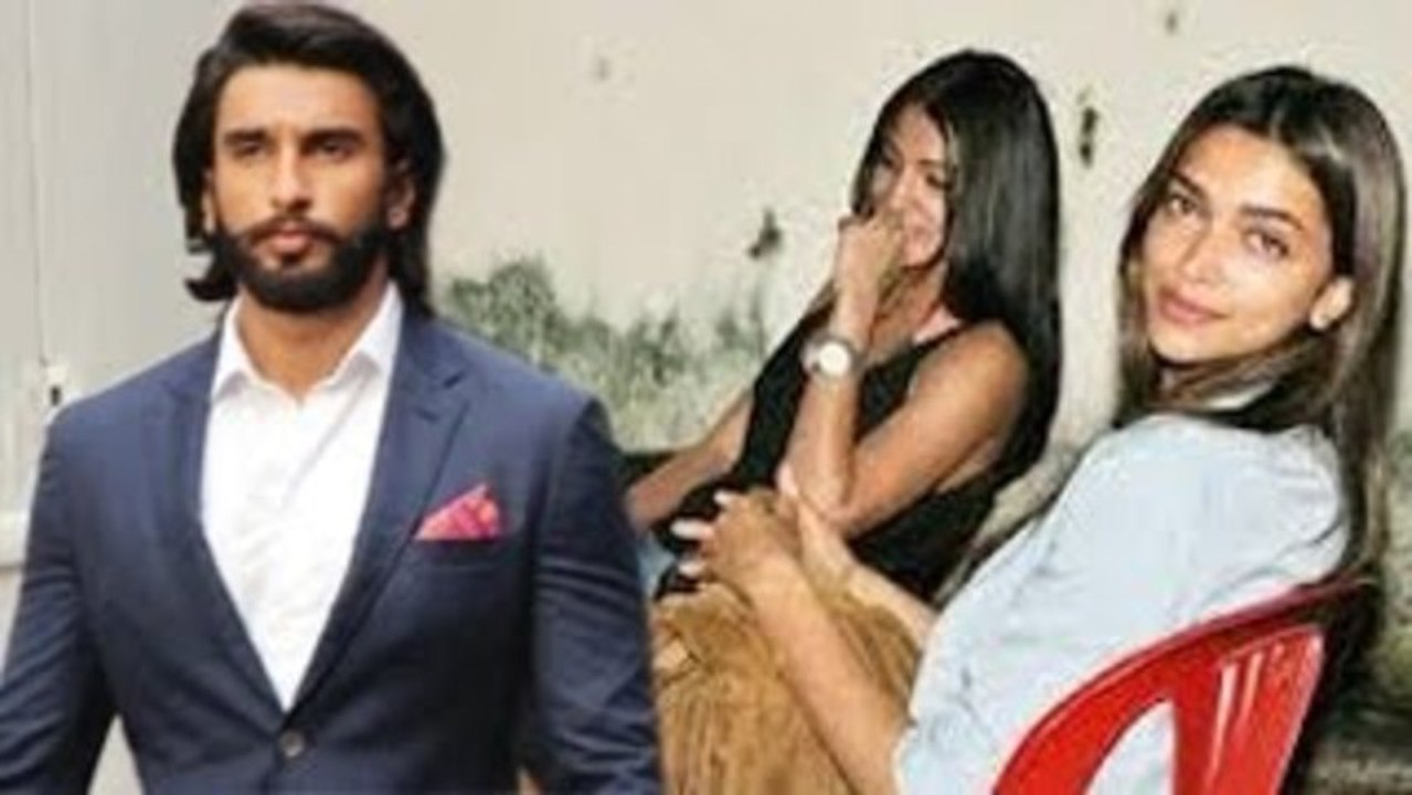 Anushka Sharma's DATING tips to Deepika Padukone