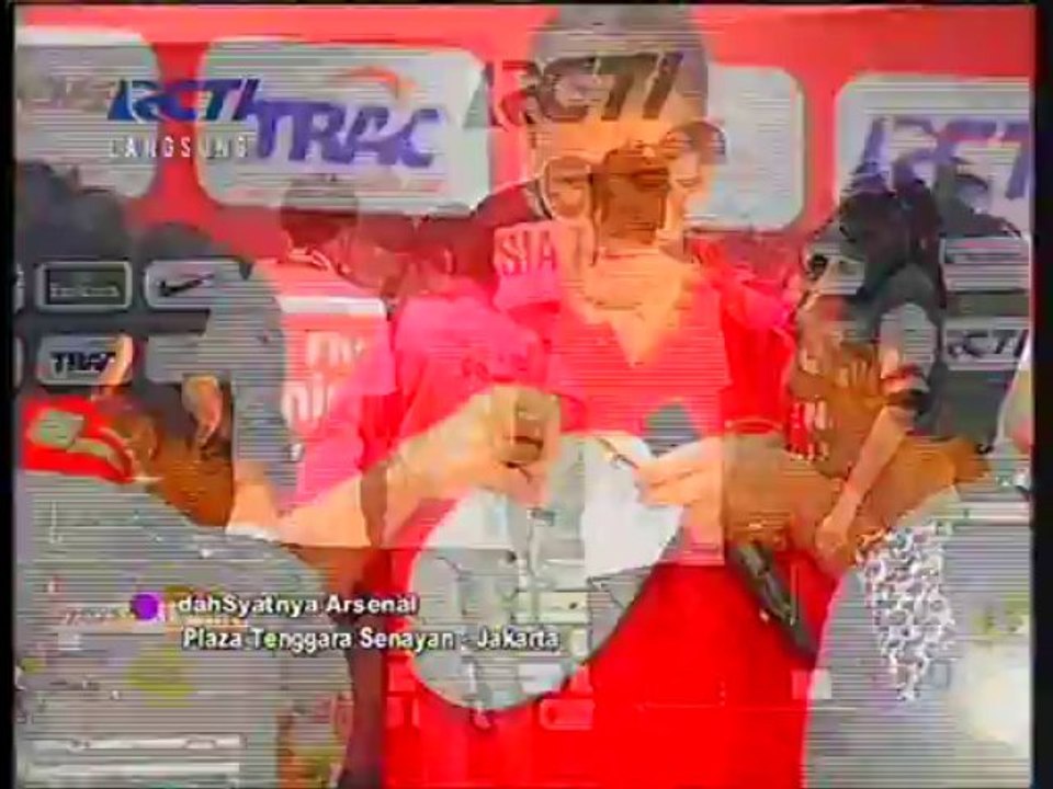[130713]dahSyat RCTI - Wawancara Pemain Arsenal